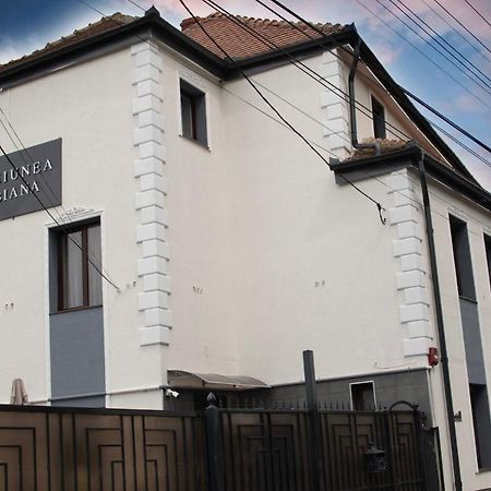 Pensiunea Sibiana Sibiu Exterior photo